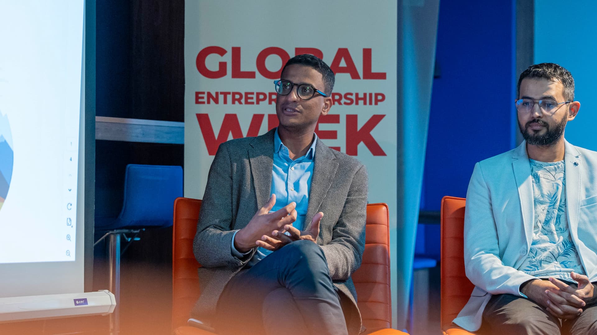 Canvas team discussion